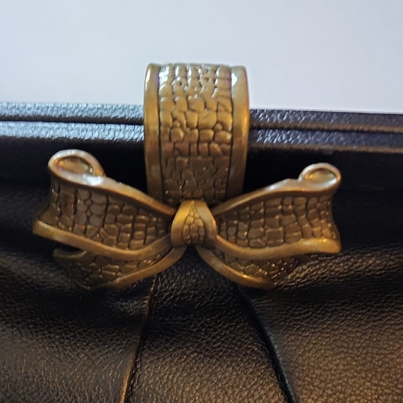 Betsey Johnson Vintage "Bow-nanza" Satchel. - Picture 4 of 15